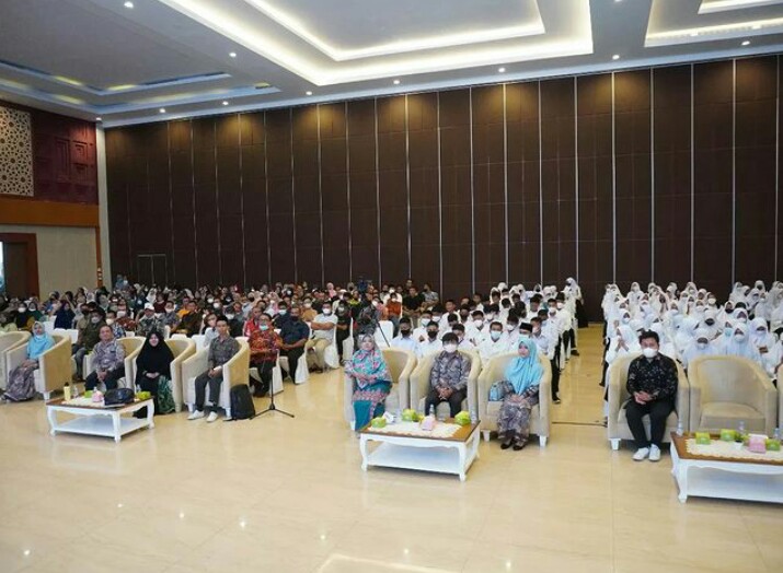 323-kegiatan-masa-pengenalan-lingkungan-sekolah-mpls-smk-abdurrab-pekanbaru-di-isi-dengan-kegiatan-talkshow